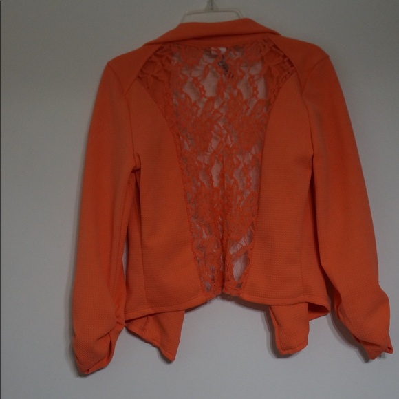 Blazer - Picture 2 of 3